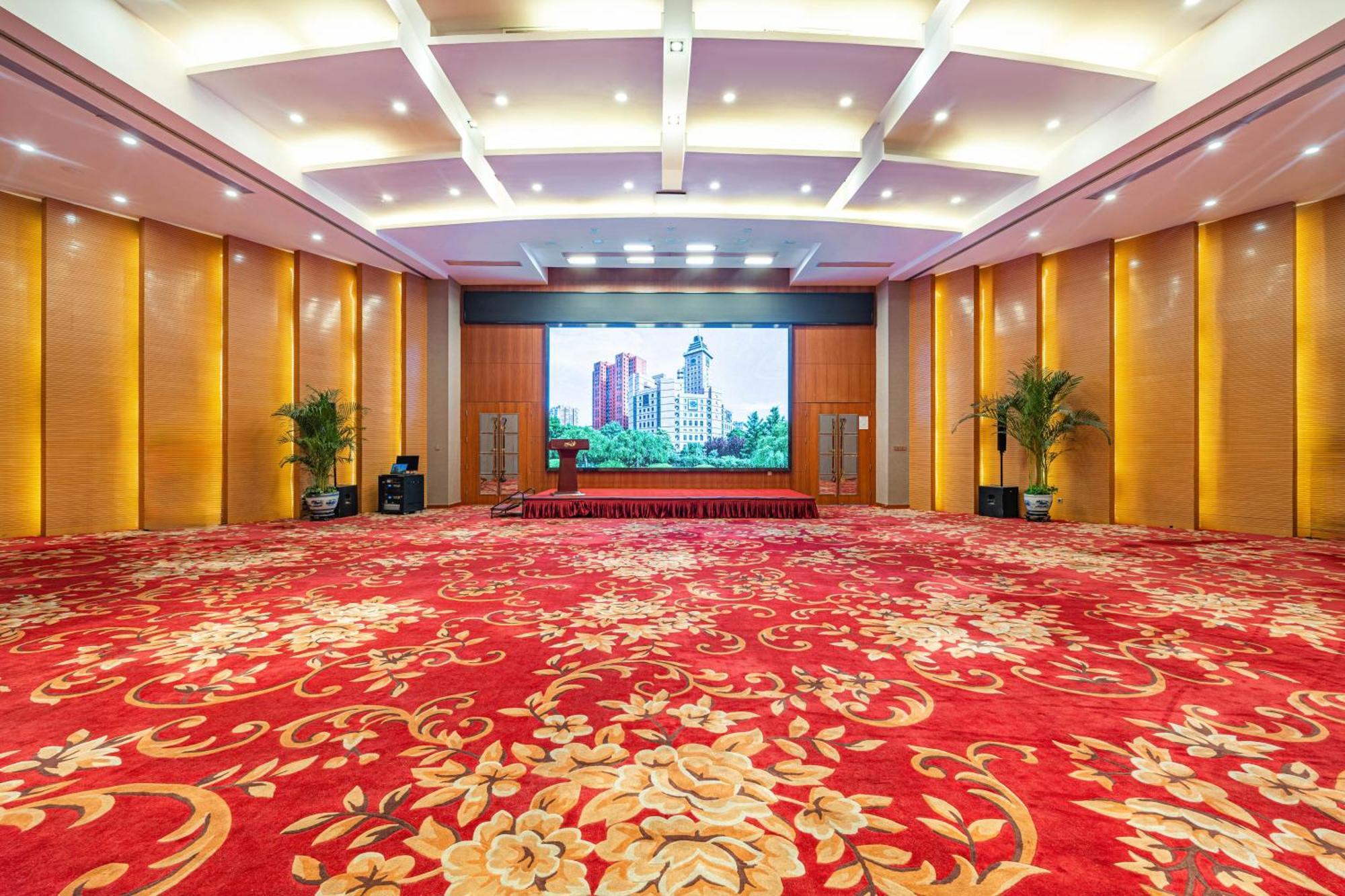 Beijing Feitian Hotel Екстериор снимка
