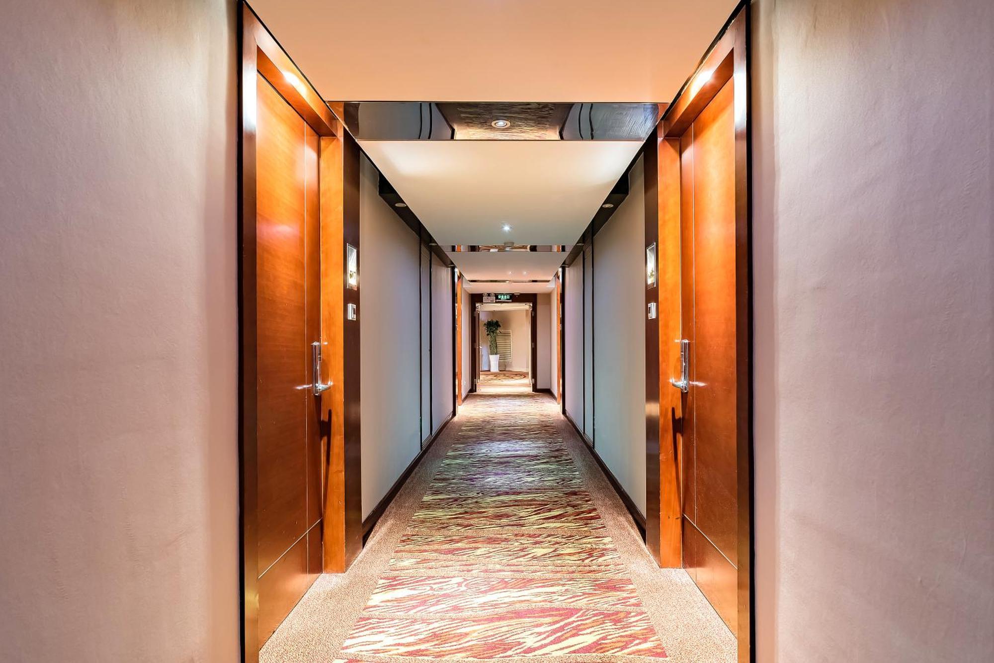 Beijing Feitian Hotel Екстериор снимка