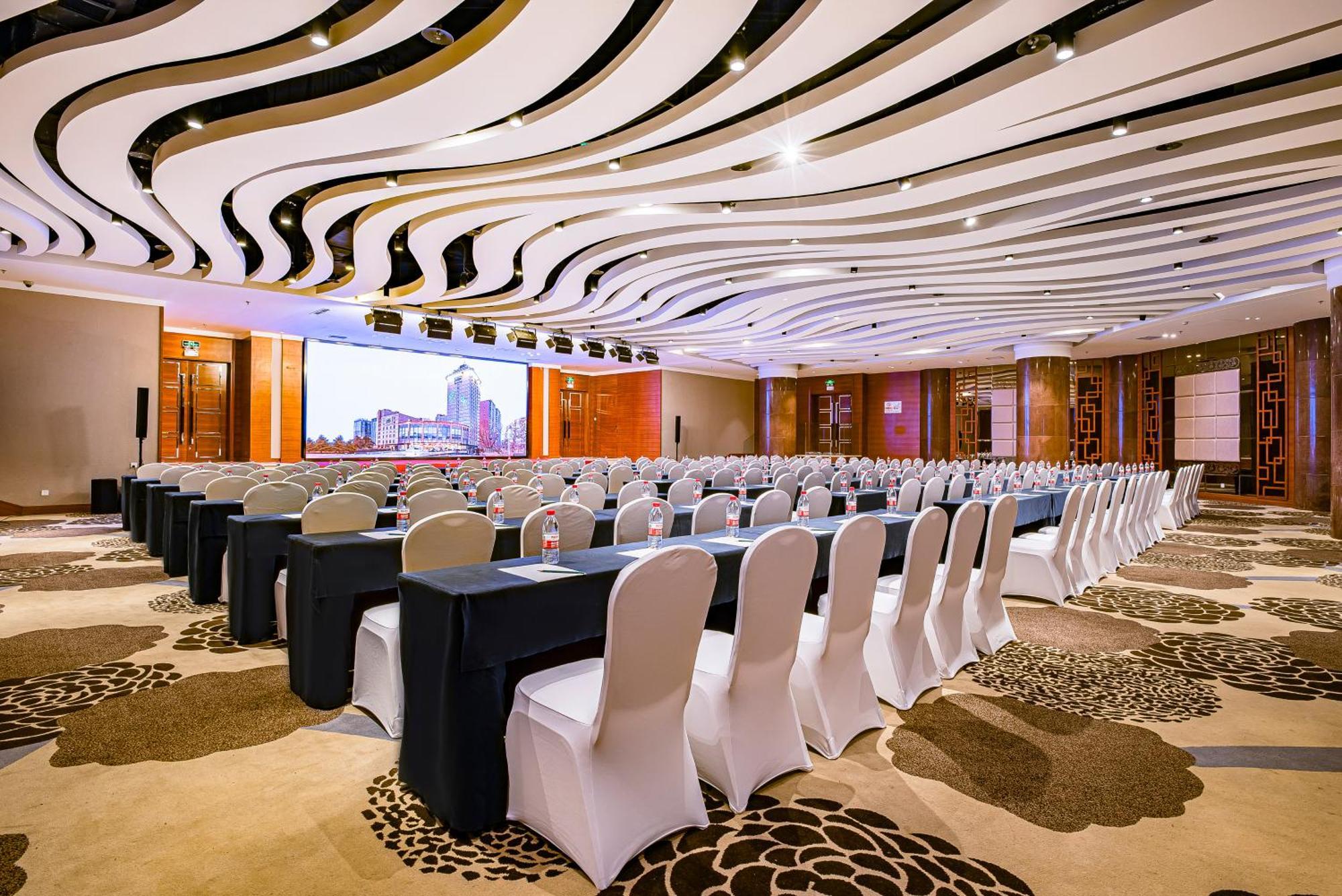 Beijing Feitian Hotel Екстериор снимка